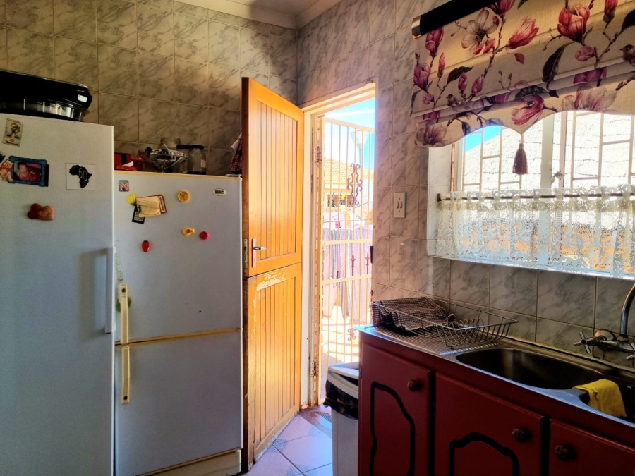 4 Bedroom Property for Sale in Roylglen Gardens Northern Cape